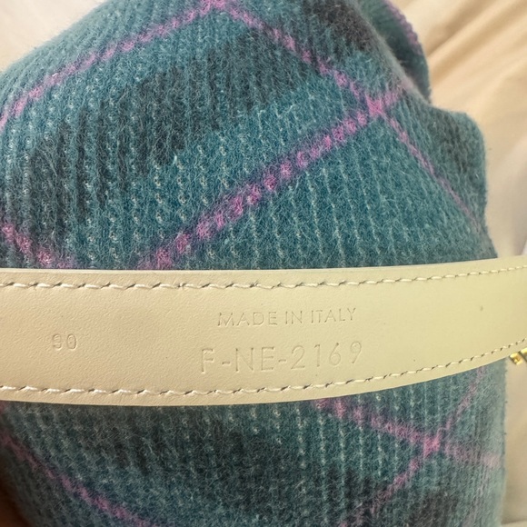 Celine Gold Cream Belt with Minimalist Design - Picture 4 of 4